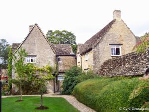 Cotswold houses