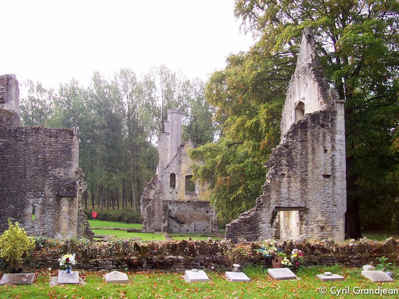 Minster Lovell Hall and Dovecote