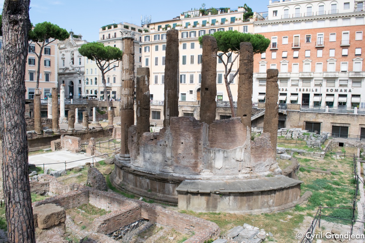 Largo di Torre Argentina